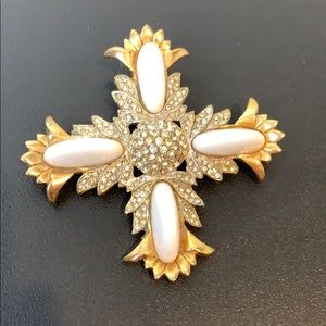 Vintage Les Bernard Maltese Cross Brooch